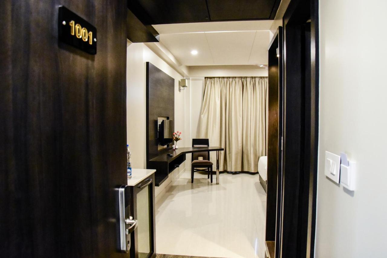 Hotel Platinum Shravasti Katra  Luaran gambar
