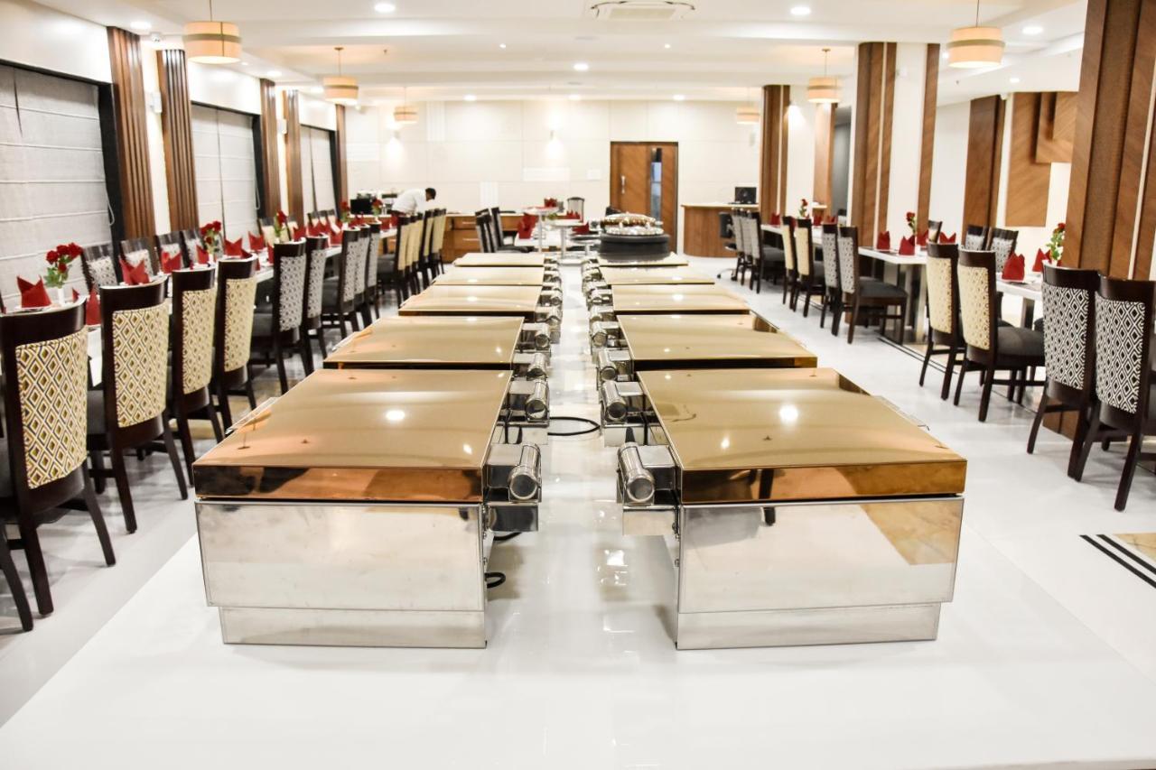 Hotel Platinum Shravasti Katra  Luaran gambar