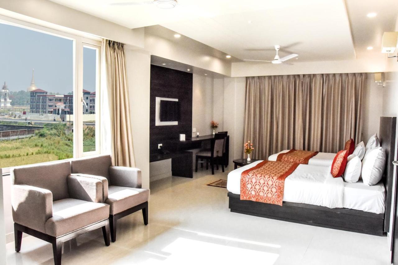 Hotel Platinum Shravasti Katra  Luaran gambar