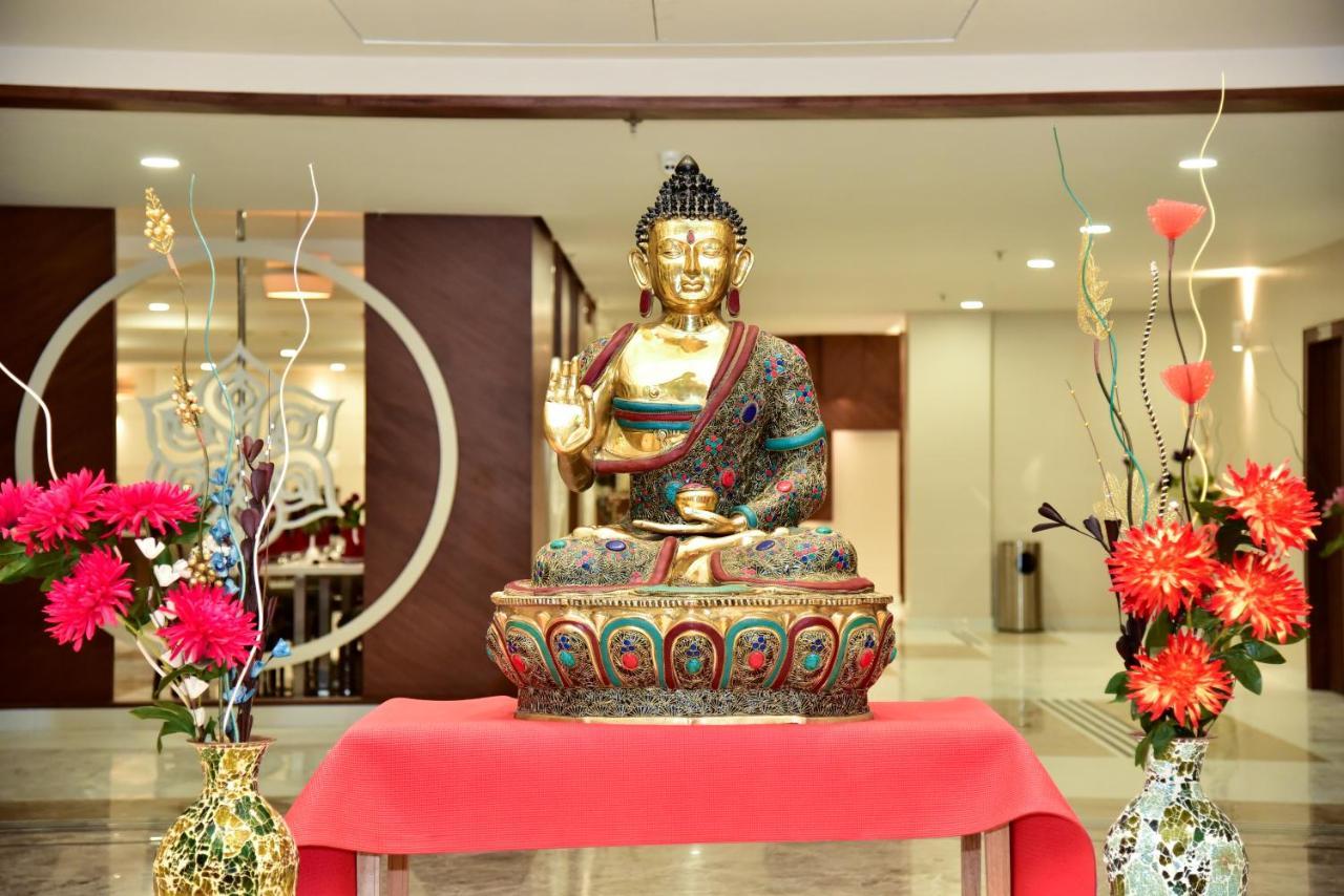 Hotel Platinum Shravasti Katra  Luaran gambar