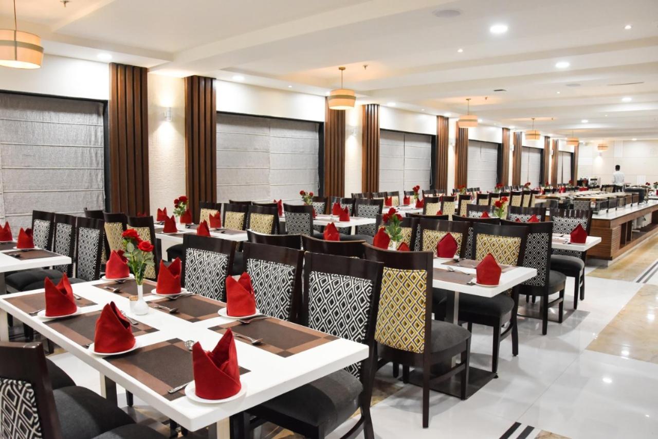 Hotel Platinum Shravasti Katra  Luaran gambar
